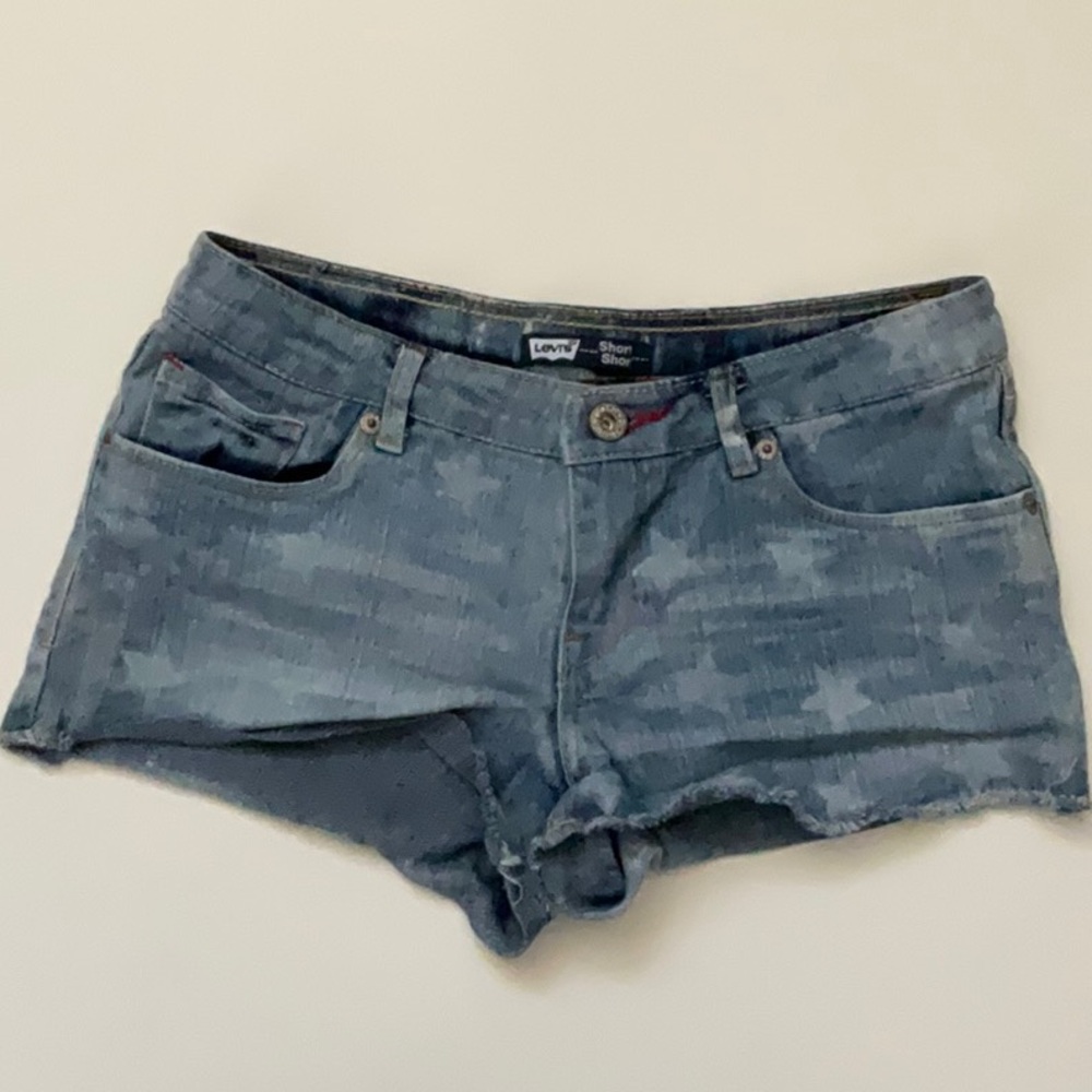 Gently Used Levi's short Shorts Girls Size 16